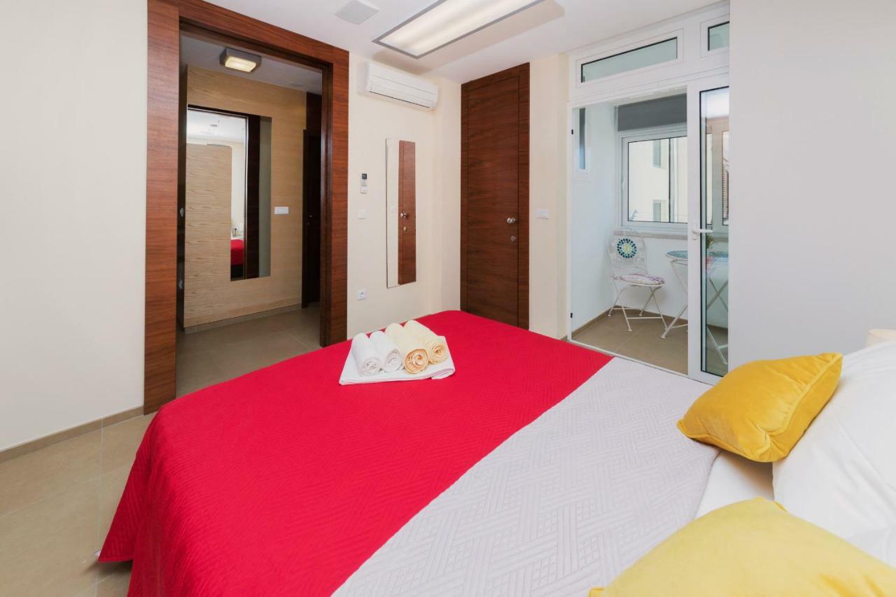 Apartment Main Street ซาดาร์ ภายนอก รูปภาพ